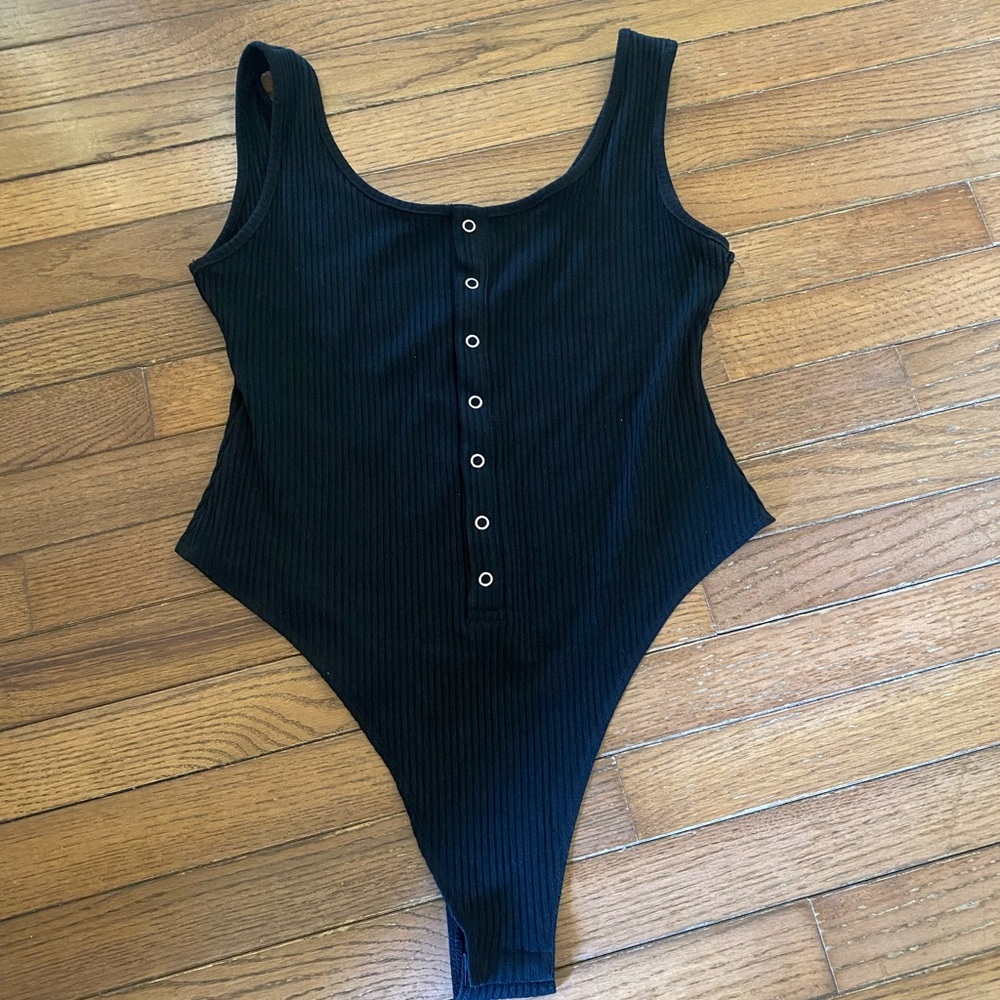 POSTER GIRL Black Bodysuit High-Cut Scoop Neck
